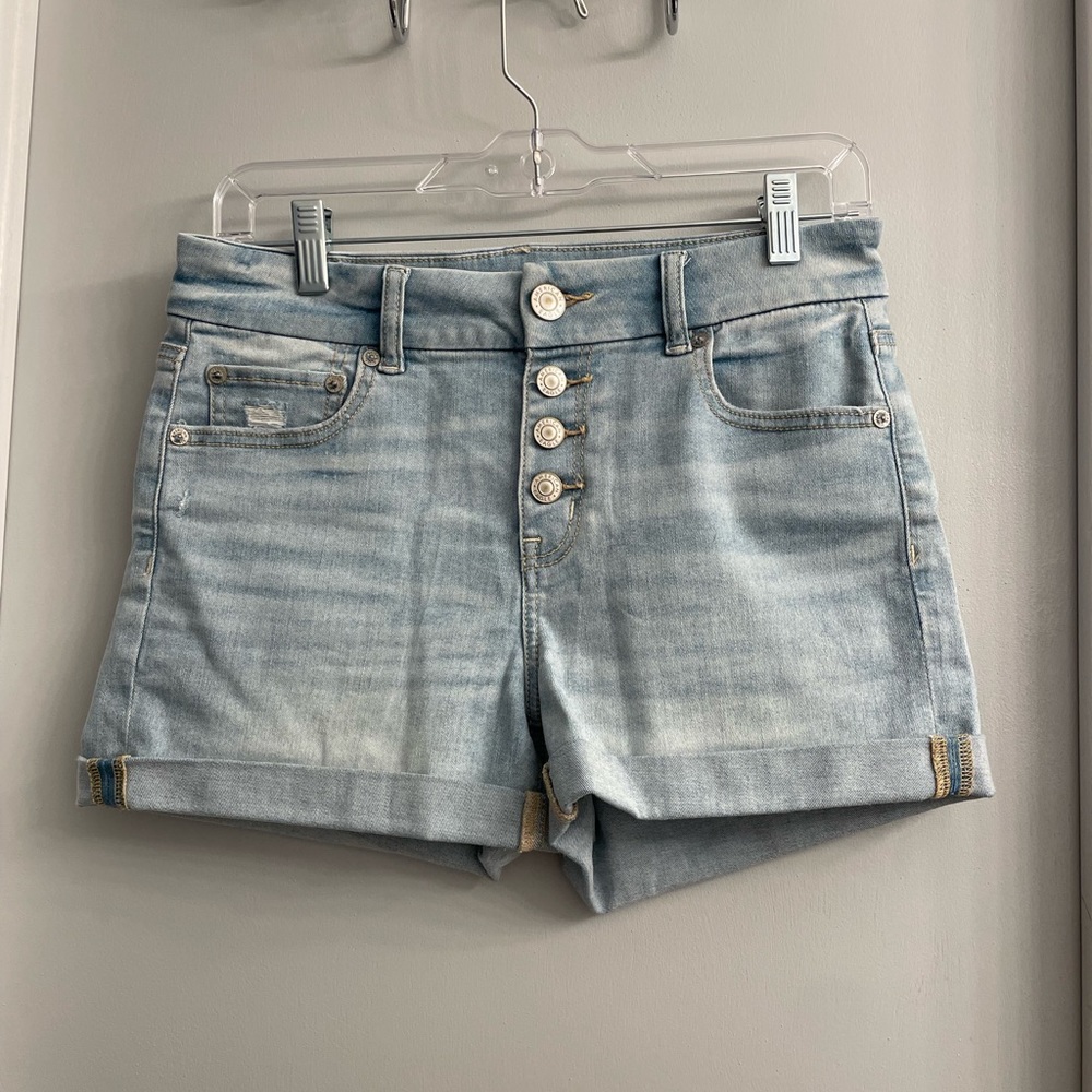 American Eagle Midi Shorts Size 4